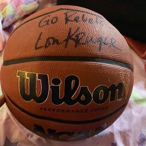 Basket ball signed by Lon Kruger